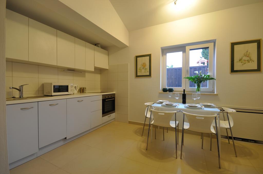 Apartmani Val Pula Exterior foto